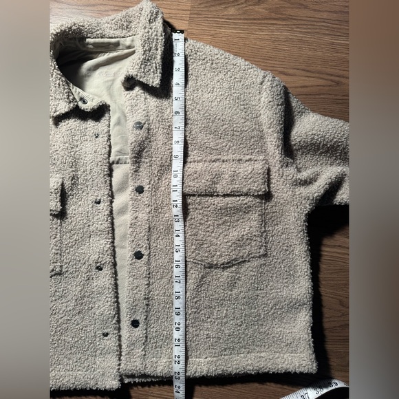 Vuori Cream Sherpa Jacket - Picture 6 of 11